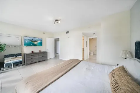 3250 NE 1st Avenue Miami FL 33137