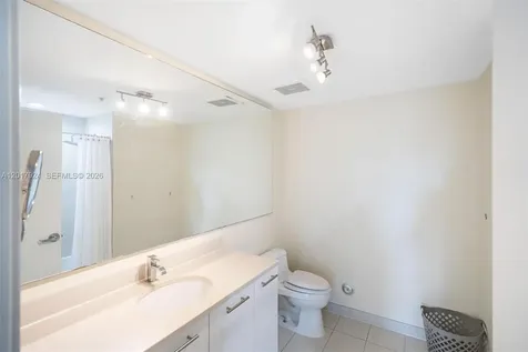 3250 NE 1st Avenue Miami FL 33137
