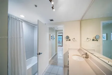 3250 NE 1st Avenue Miami FL 33137