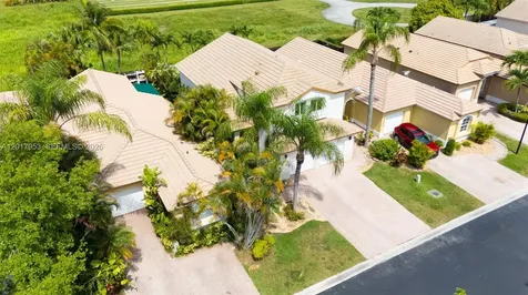 2940 NW 99th Place Doral FL 33172