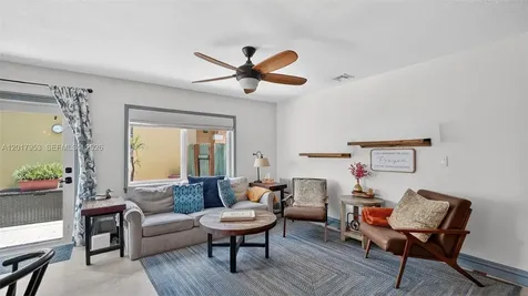 2940 NW 99th Place Doral FL 33172