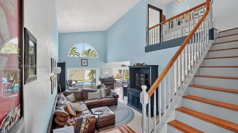 2940 NW 99th Place Doral FL 33172
