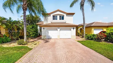 2940 NW 99th Place Doral FL 33172
