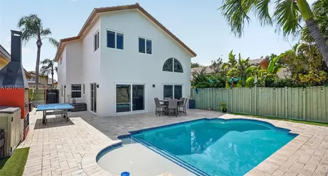 2940 NW 99th Place Doral FL 33172