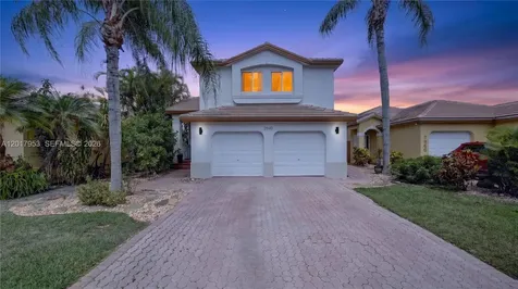 2940 NW 99th Place Doral FL 33172
