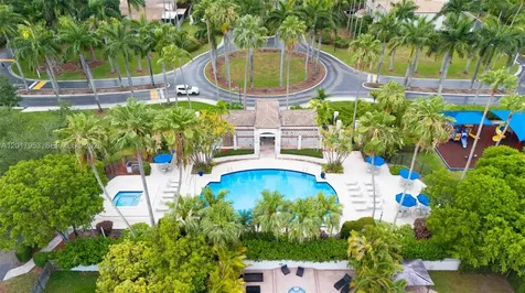 2940 NW 99th Place Doral FL 33172