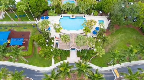 2940 NW 99th Place Doral FL 33172