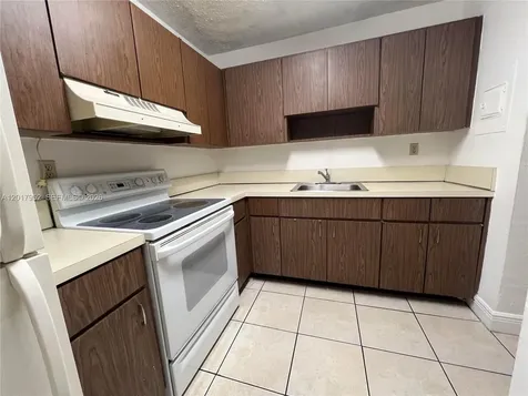 5501 SW 77th Court Miami FL 33155
