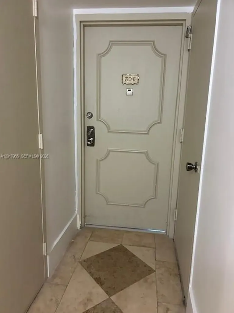 2101 S Ocean Drive Hollywood FL 33019