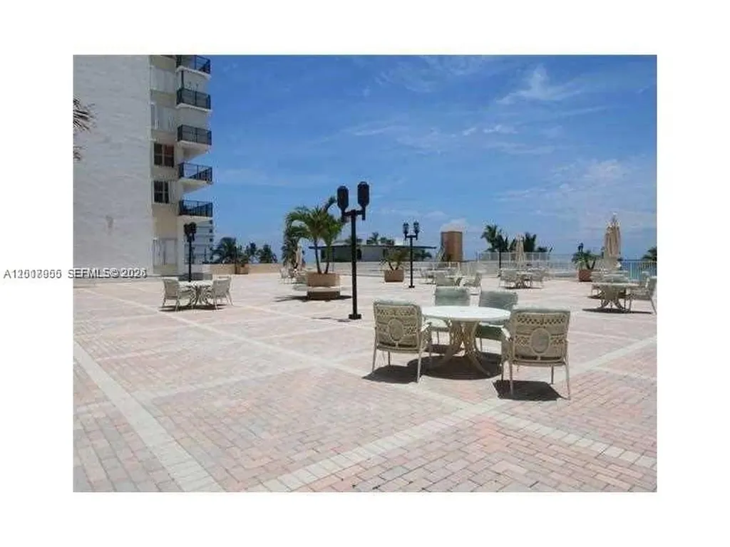 2101 S Ocean Drive Hollywood FL 33019