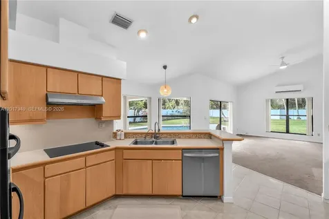 10330 SW 58th Court Pinecrest FL 33156