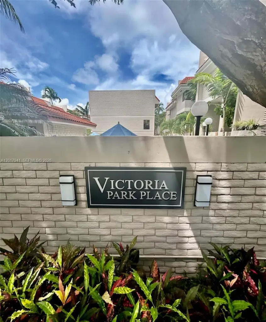 1401 NE 9th Street Fort Lauderdale FL 33304