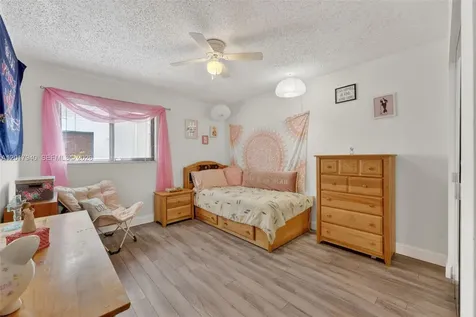 1891 NW 40th Court Oakland Park FL 33309