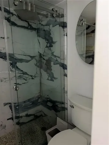 2457 Collins Avenue Miami Beach FL 33140