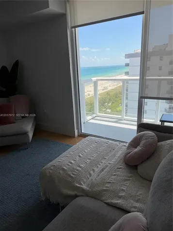 2457 Collins Avenue Miami Beach FL 33140
