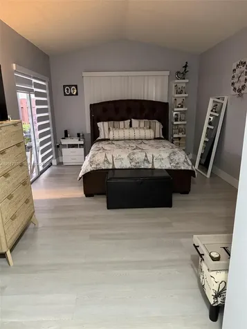 15823 SW 82nd Street Miami FL 33193