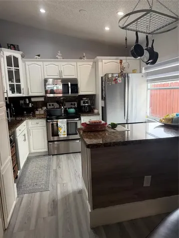 15823 SW 82nd Street Miami FL 33193