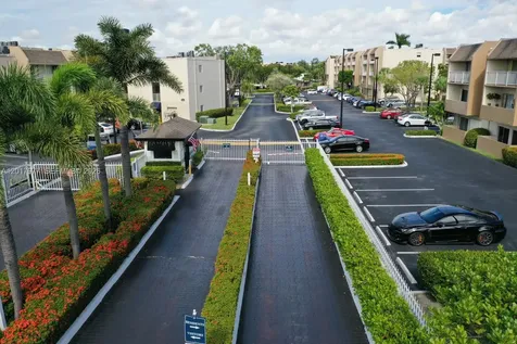 7705 SW 86th Street Miami FL 33143