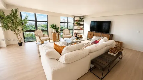 1121 Crandon Boulevard Key Biscayne FL 33149
