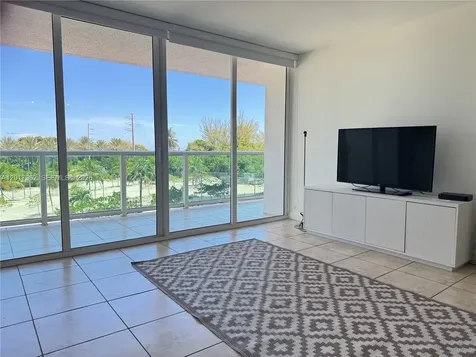 100 Bayview Drive Sunny Isles Beach FL 33160
