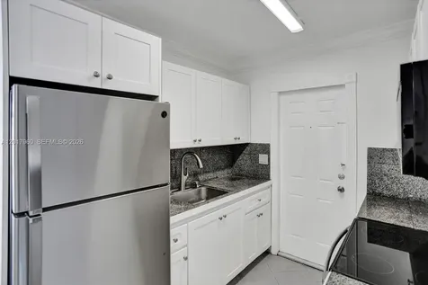 713 Collins Avenue Miami Beach FL 33139