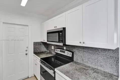 713 Collins Avenue Miami Beach FL 33139