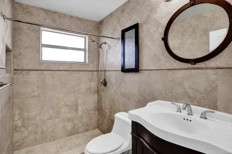 713 Collins Avenue Miami Beach FL 33139