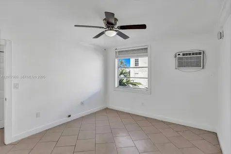 713 Collins Avenue Miami Beach FL 33139