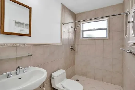 713 Collins Avenue Miami Beach FL 33139