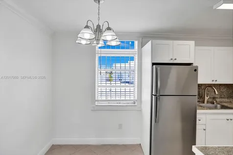713 Collins Avenue Miami Beach FL 33139