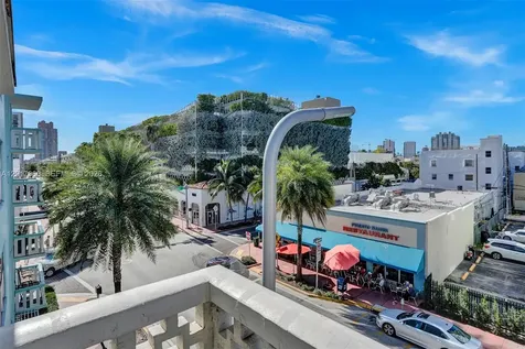 713 Collins Avenue Miami Beach FL 33139