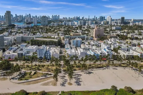 713 Collins Avenue Miami Beach FL 33139