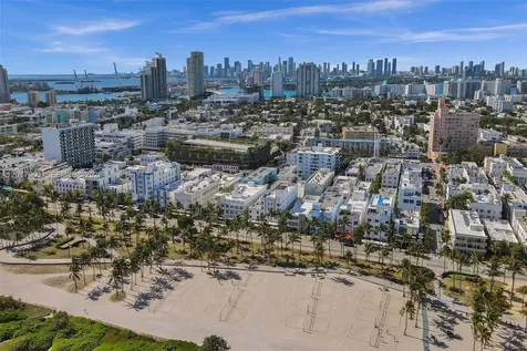 713 Collins Avenue Miami Beach FL 33139
