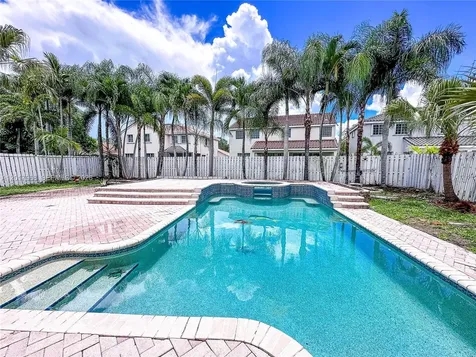 1118 Hickory Way Weston FL 33327
