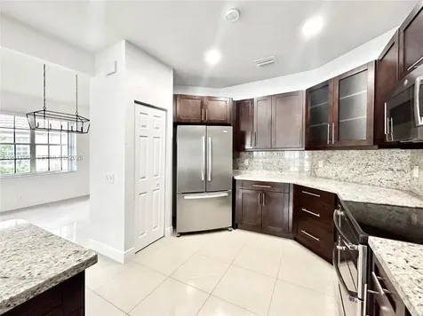1118 Hickory Way Weston FL 33327