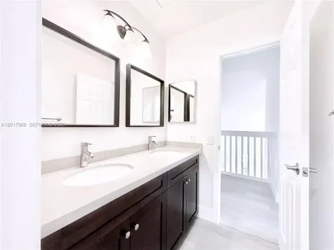 1118 Hickory Way Weston FL 33327