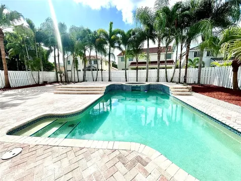 1118 Hickory Way Weston FL 33327