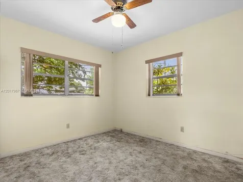 11901 SW 177th Terrace Miami FL 33177