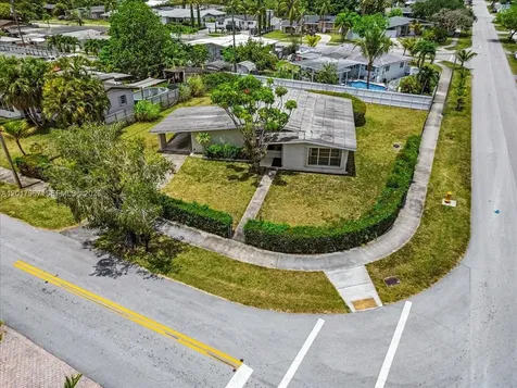 11901 SW 177th Terrace Miami FL 33177
