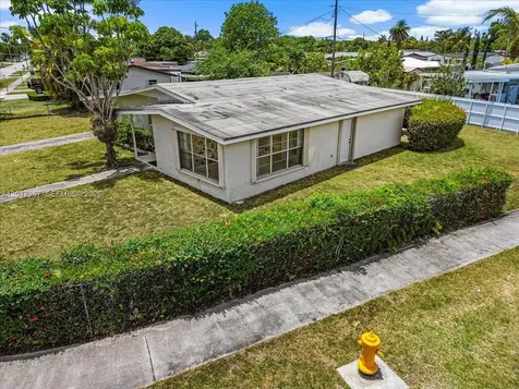 11901 SW 177th Terrace Miami FL 33177