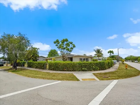 11901 SW 177th Terrace Miami FL 33177