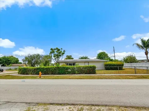 11901 SW 177th Terrace Miami FL 33177