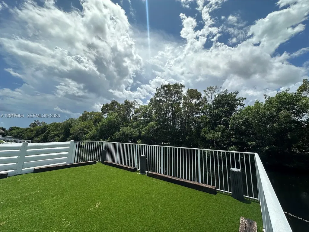 1400 NE 56th Street Fort Lauderdale FL 33334