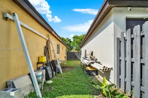 28424 SW 135th Avenue Homestead FL 33033