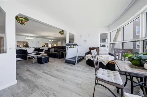3121 NE 51st Street Fort Lauderdale FL 33308