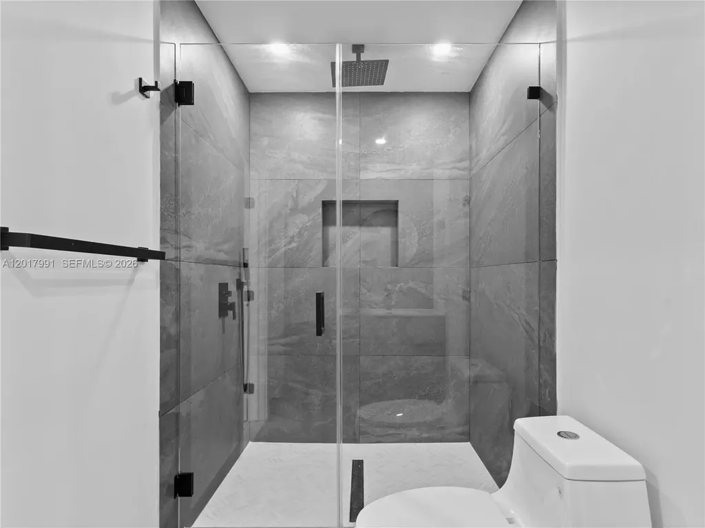 421 S 56th Terrace Hollywood FL 33023