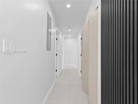 421 S 56th Terrace Hollywood FL 33023