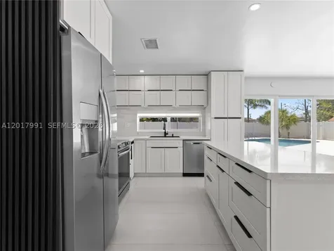 421 S 56th Terrace Hollywood FL 33023