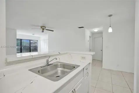 2866 S University Drive Davie FL 33328