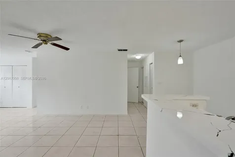 2866 S University Drive Davie FL 33328